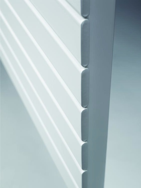 Дизайнерские вертикальные радиаторы JAGA PANEL PLUS, тип PPVW.18003711.333/MM