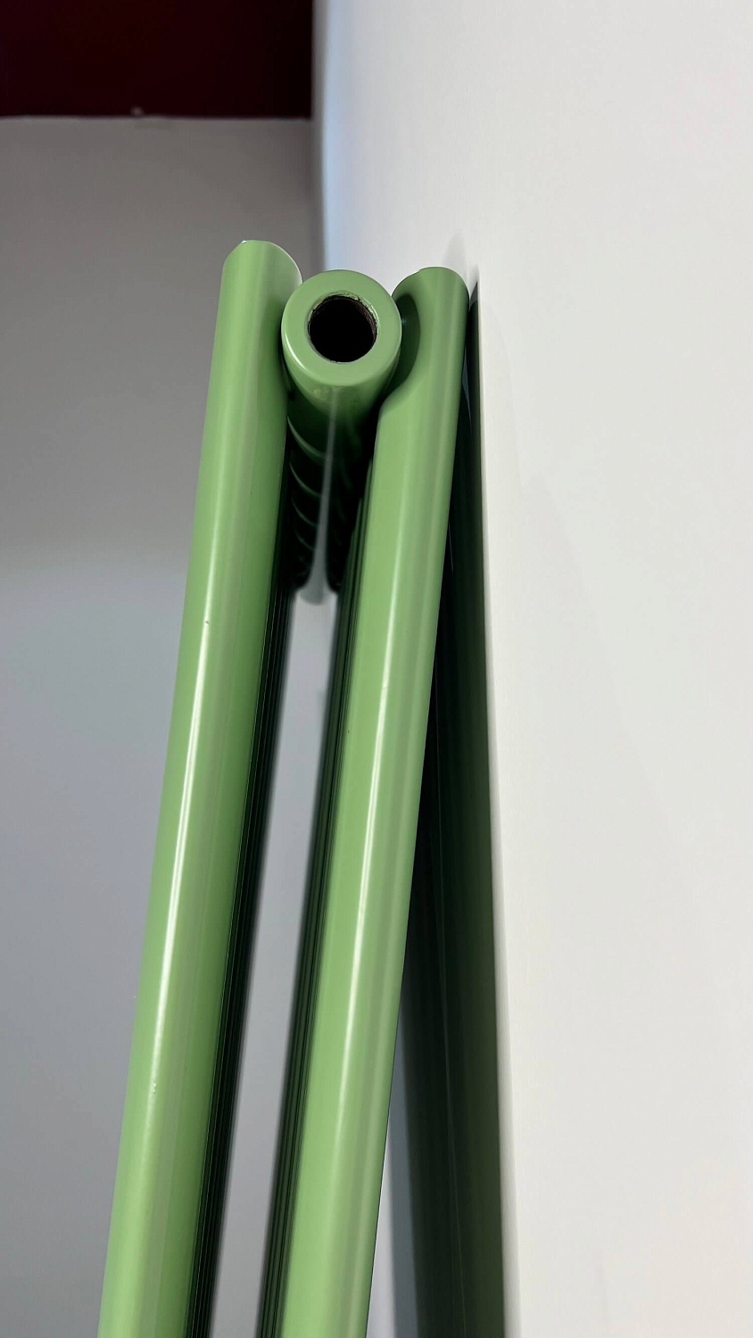 Трубчатый радиатор Ceontera Ellipse Double 1800 V 14 секций